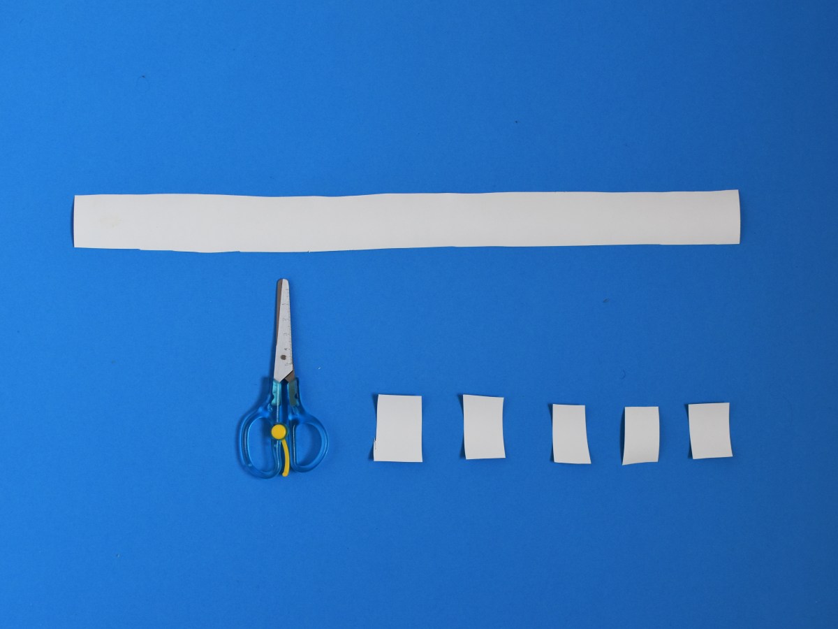 Wycinanie i klejenie z dwulatkiem. Pomysły na&nbsp;aktywności